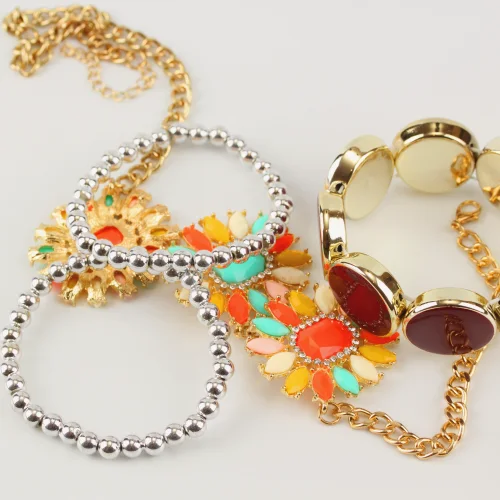 Bracciali fantasia dai colori vivaci